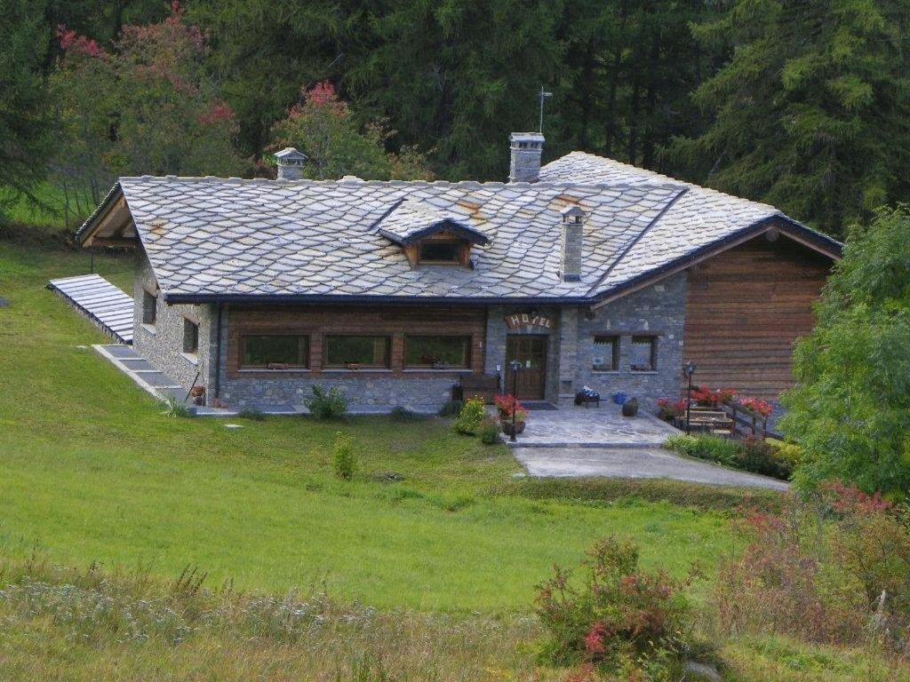 Hotel Les Granges La Thuile Eksteriør bilde