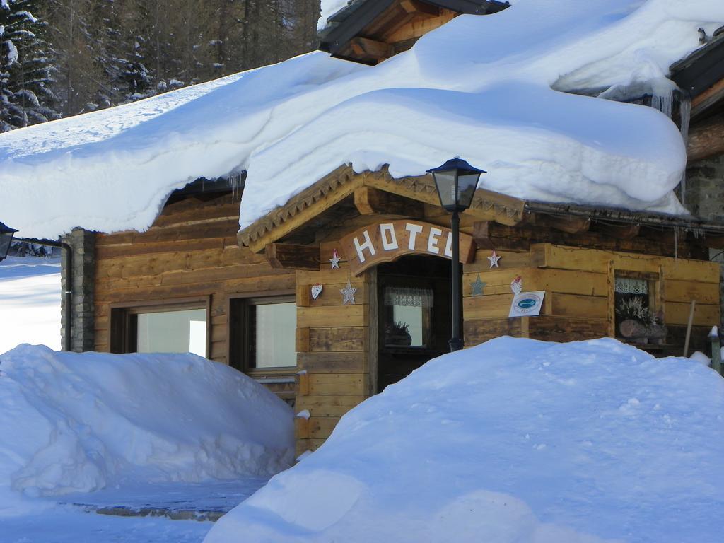 Hotel Les Granges La Thuile Eksteriør bilde