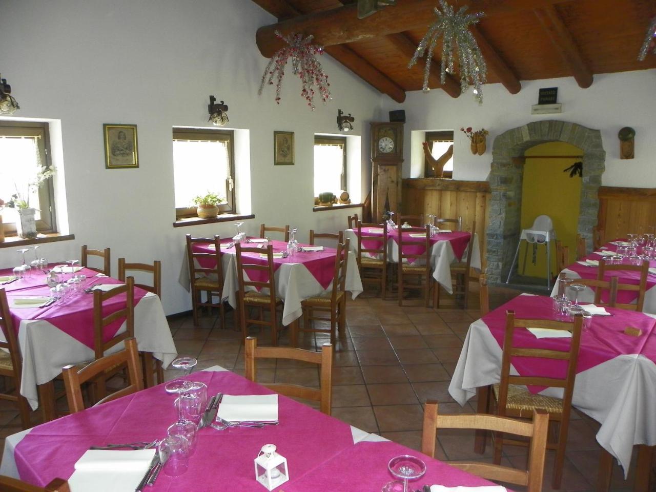 Hotel Les Granges La Thuile Eksteriør bilde